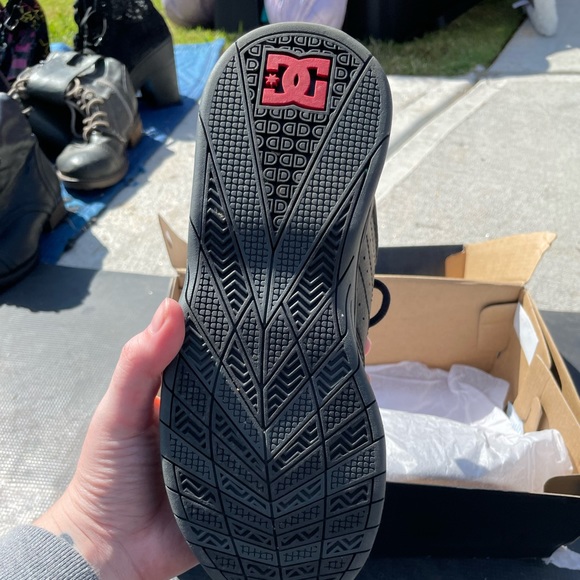 DC Williams Slim - Picture 3 of 4